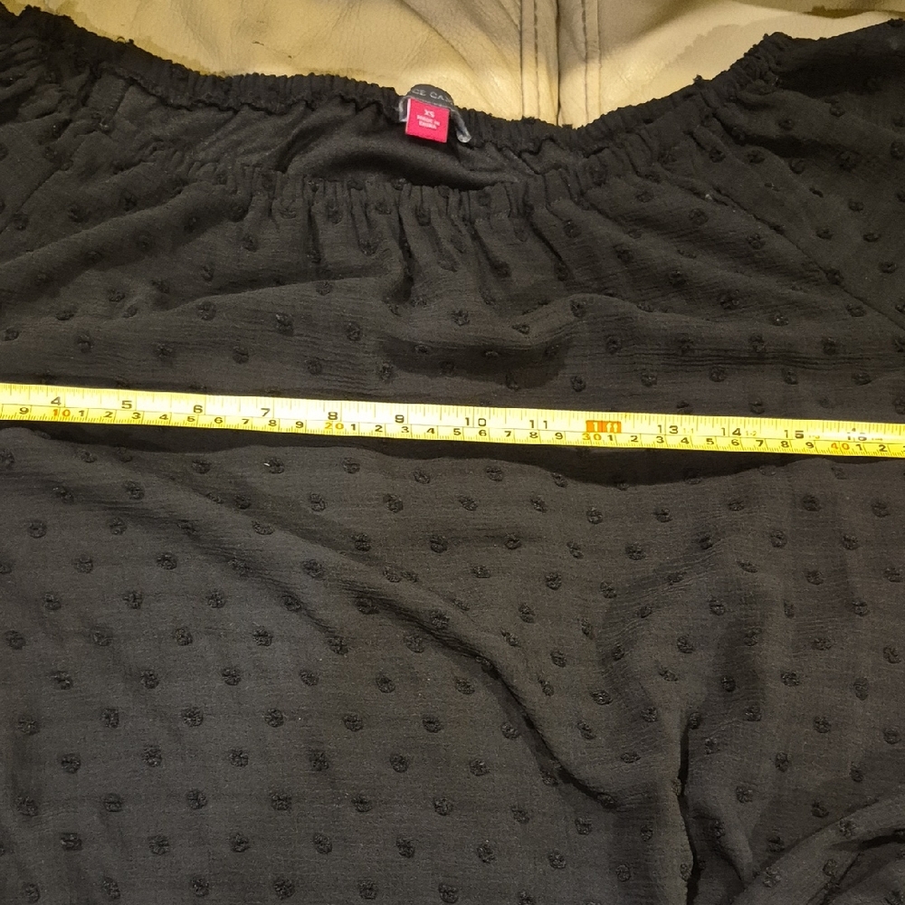 Vince Camuto Black Textured Top